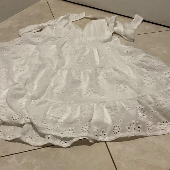 Dresses - Picture 5 of 5